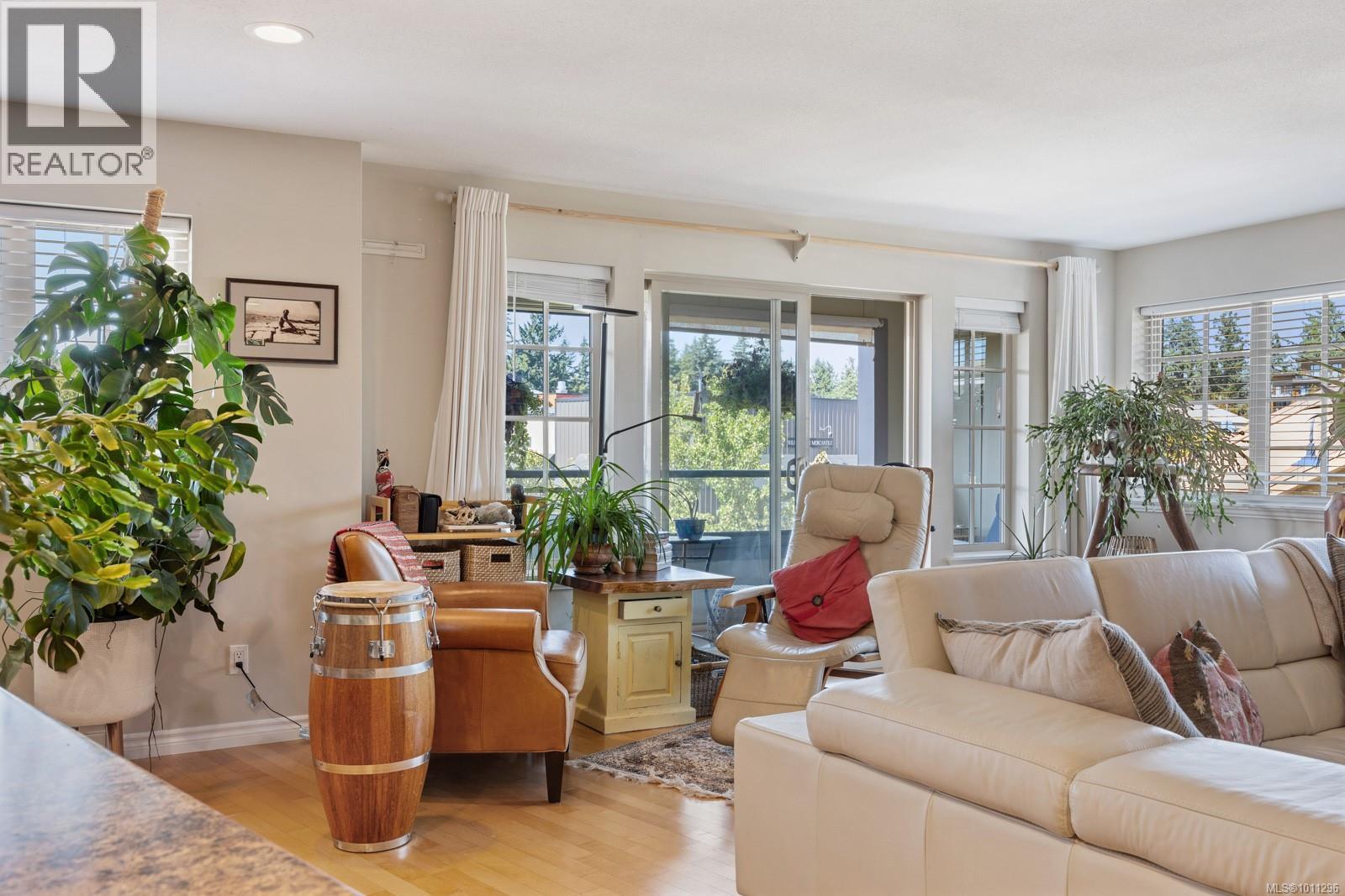 304 1705 Comox Ave, Comox