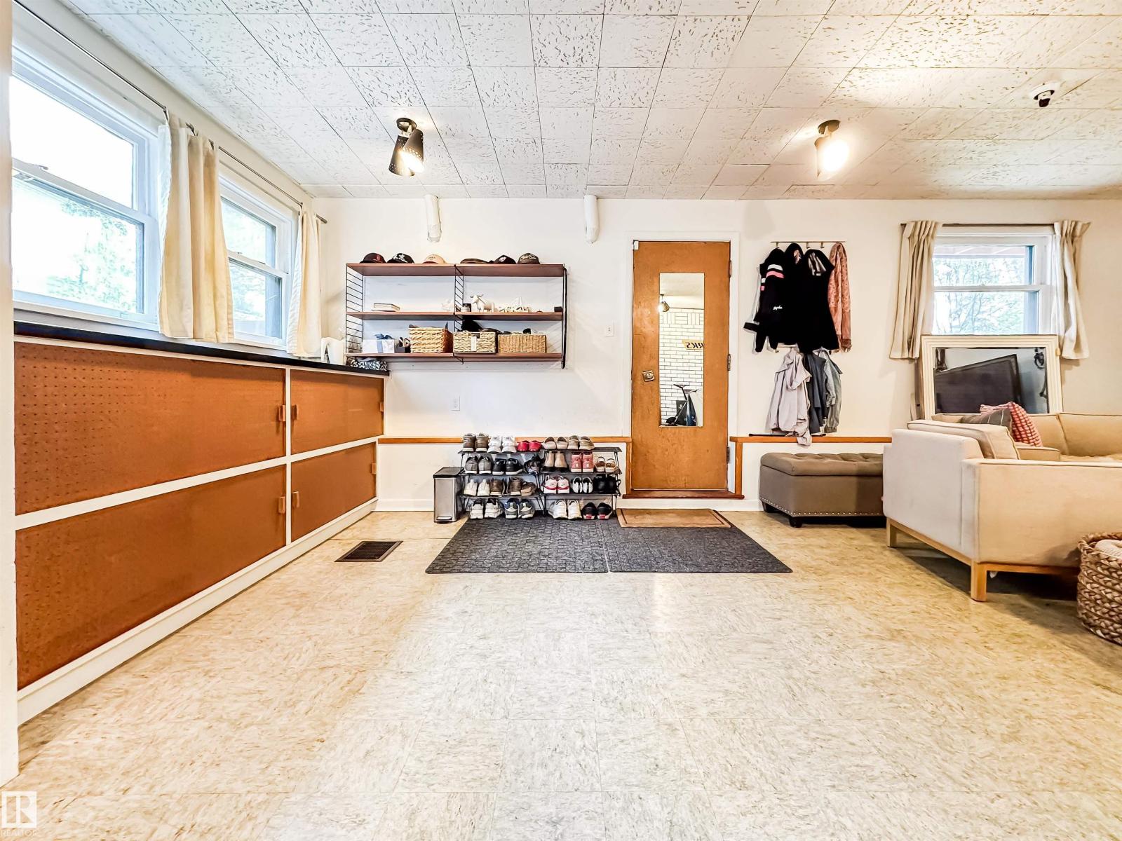 Photo 48 of 11748 University Av Nw, Edmonton AB