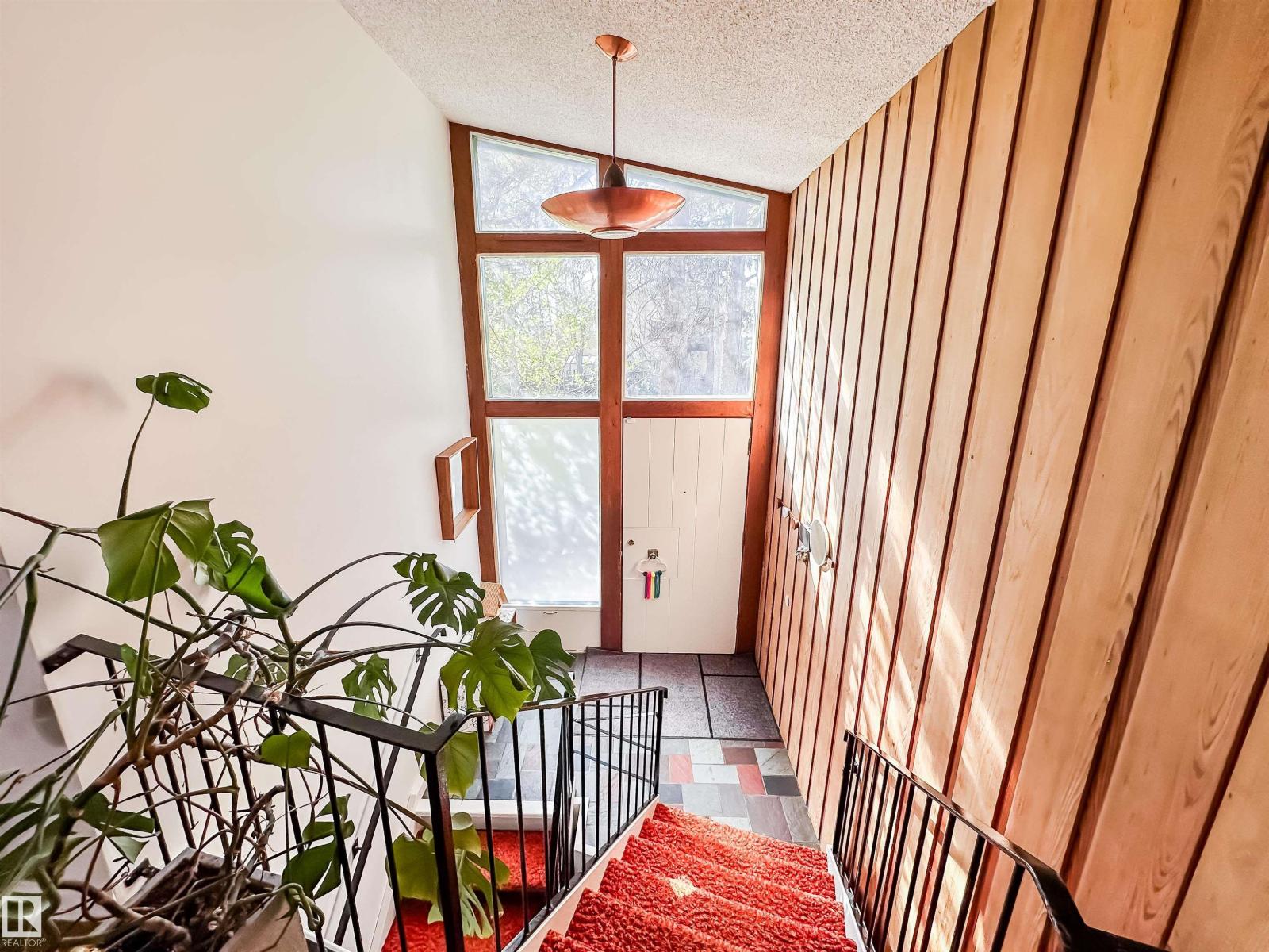 Photo 7 of 11748 University Av Nw, Edmonton AB