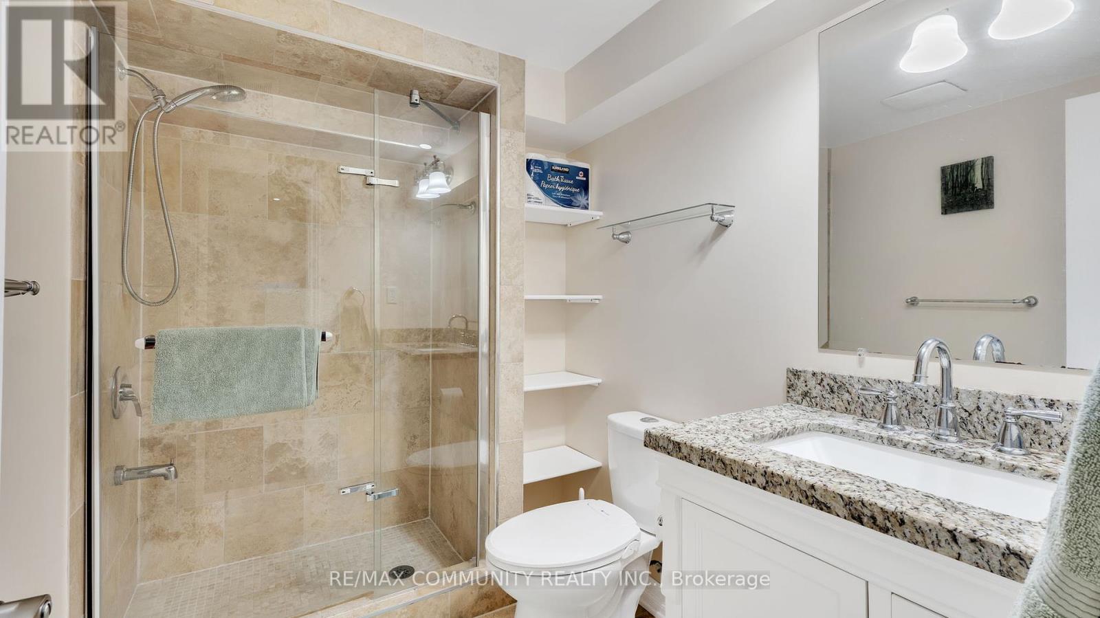 Photo 37 of 2135 Theoden Court, Pickering ON