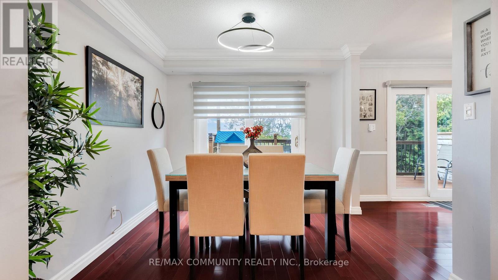 Photo 8 of 2135 Theoden Court, Pickering ON