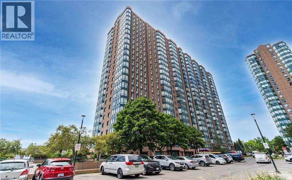 Photo 1 of 115 Hillcrest Avenue, Mississauga ON