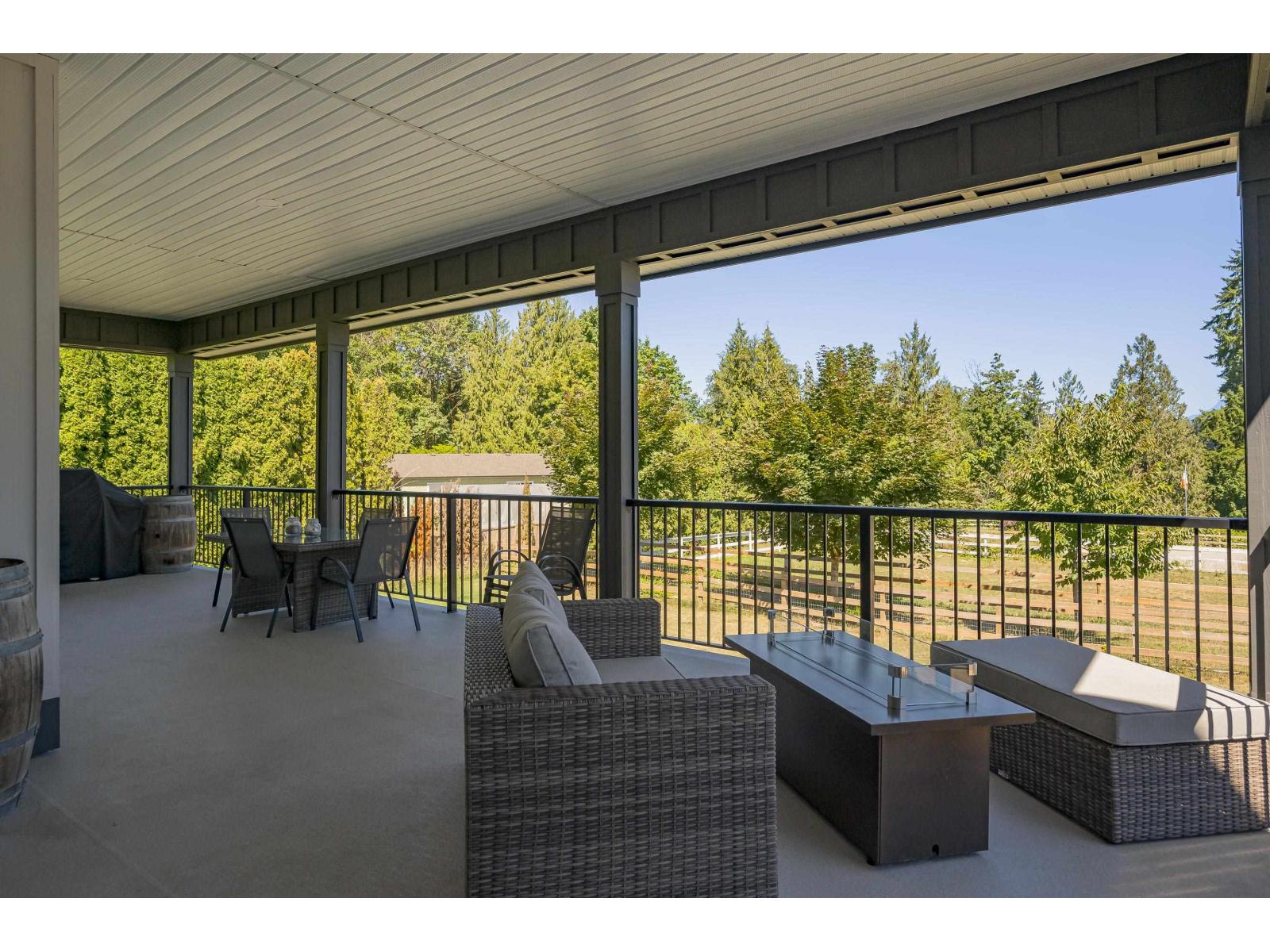 Photo 25 of 25309 72 Avenue, Langley BC