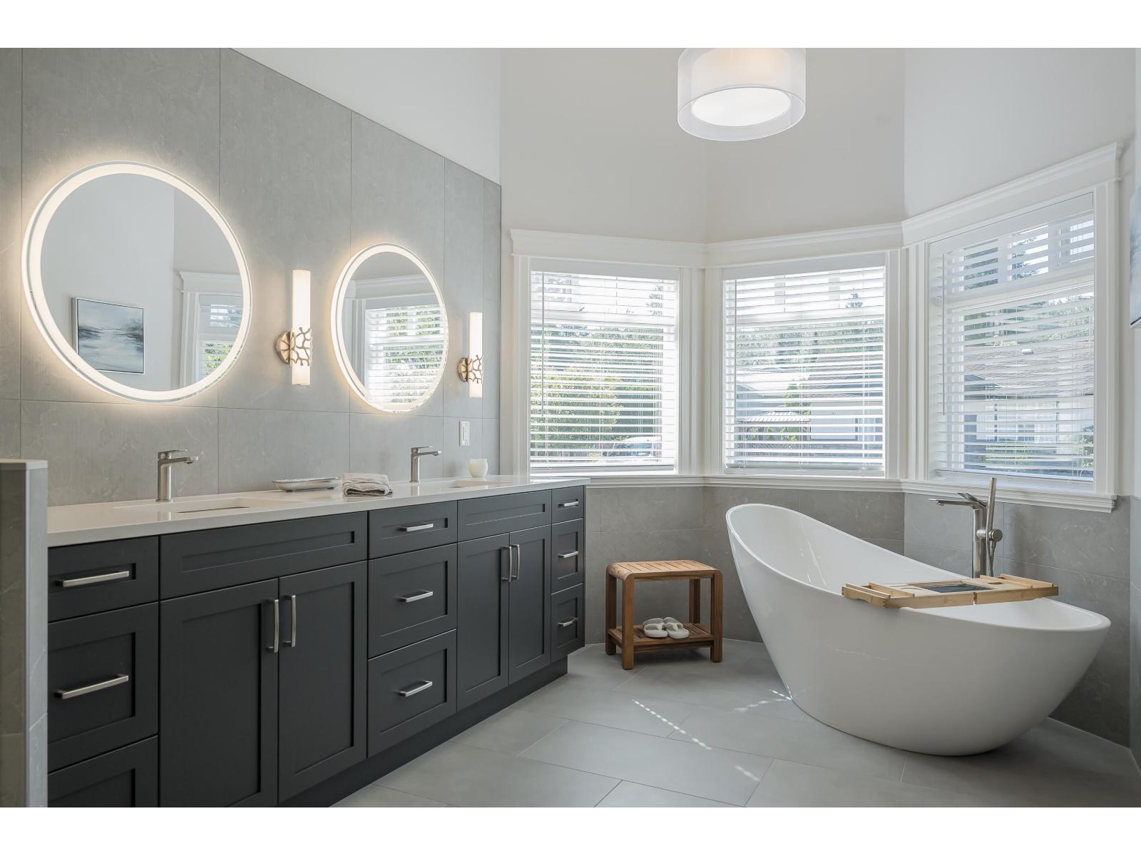 Photo 12 of 25309 72 Avenue, Langley BC