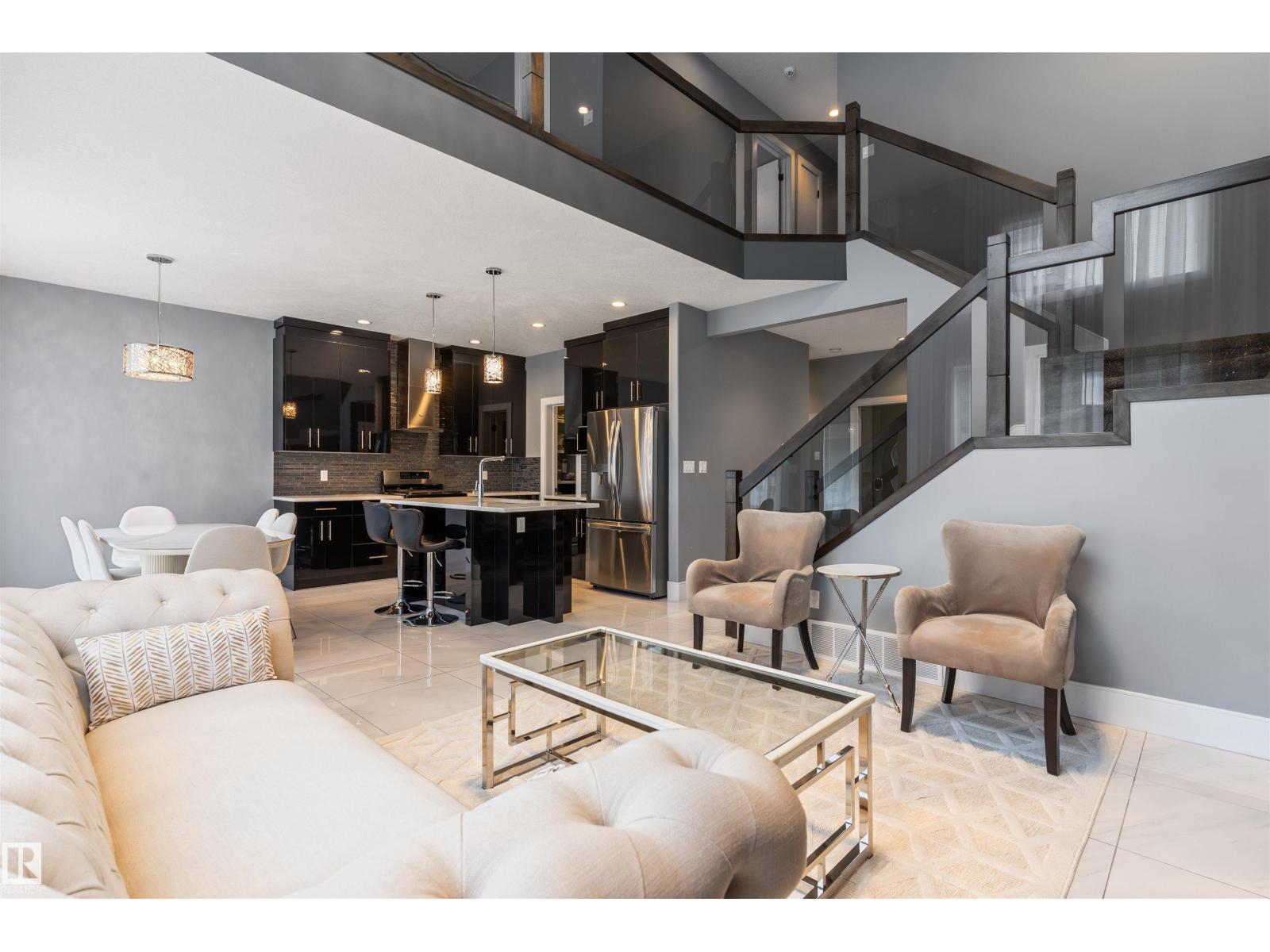 Photo 5 of 2033 Ware Rd Nw, Edmonton AB