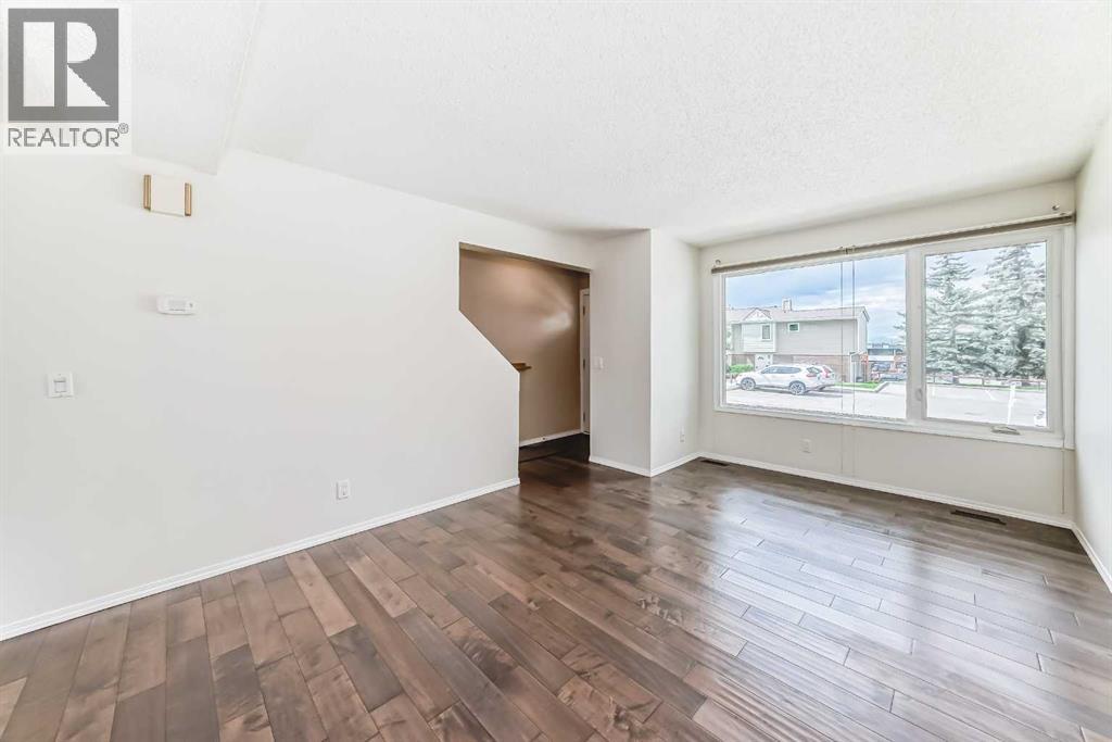 Single Family House for Sale in    Street SW Glenbrook Calgary 