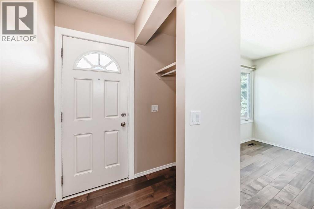 Single Family House for Sale in    Street SW Glenbrook Calgary 