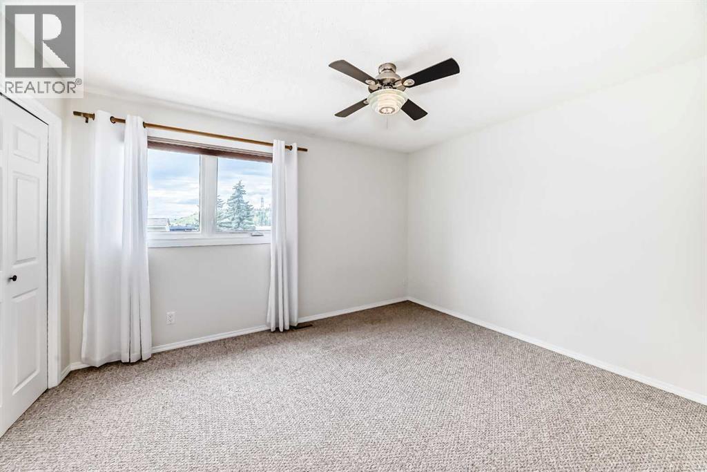 Single Family House for Sale in    Street SW Glenbrook Calgary 