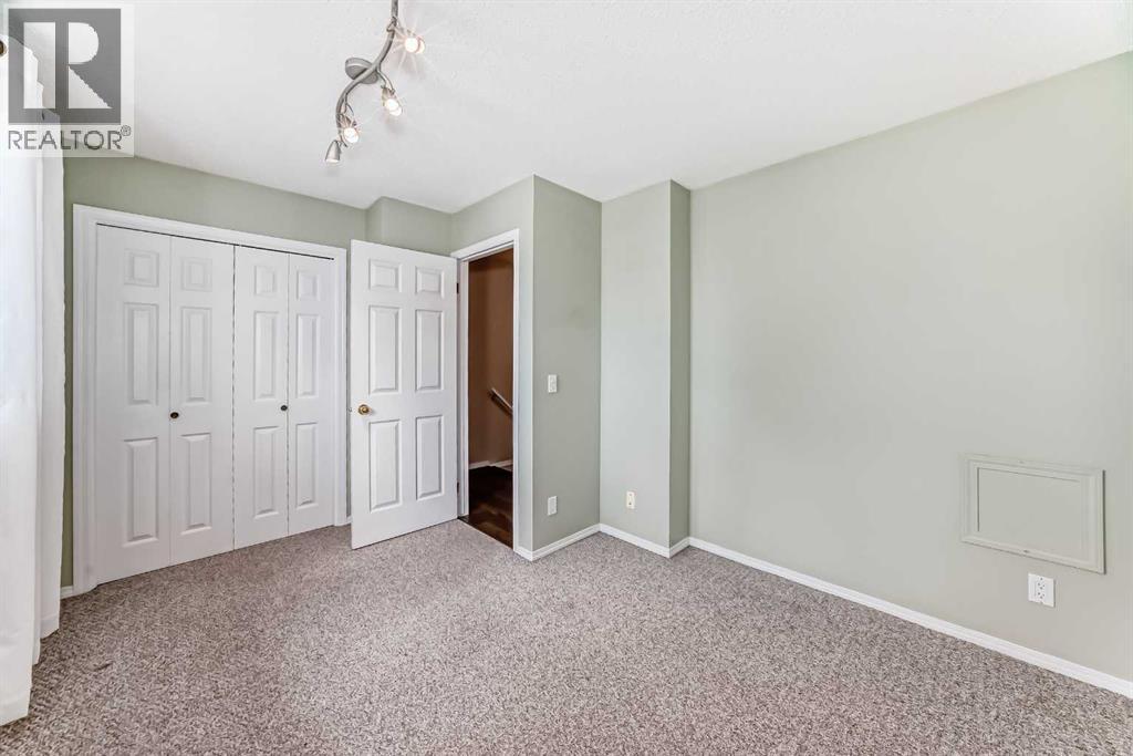 Single Family House for Sale in    Street SW Glenbrook Calgary 