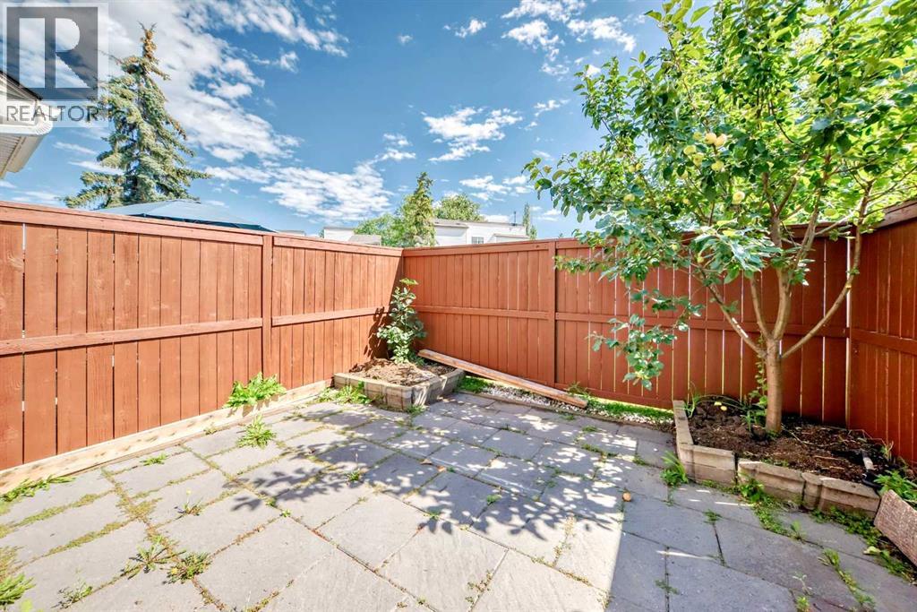 Single Family House for Sale in    Street SW Glenbrook Calgary 
