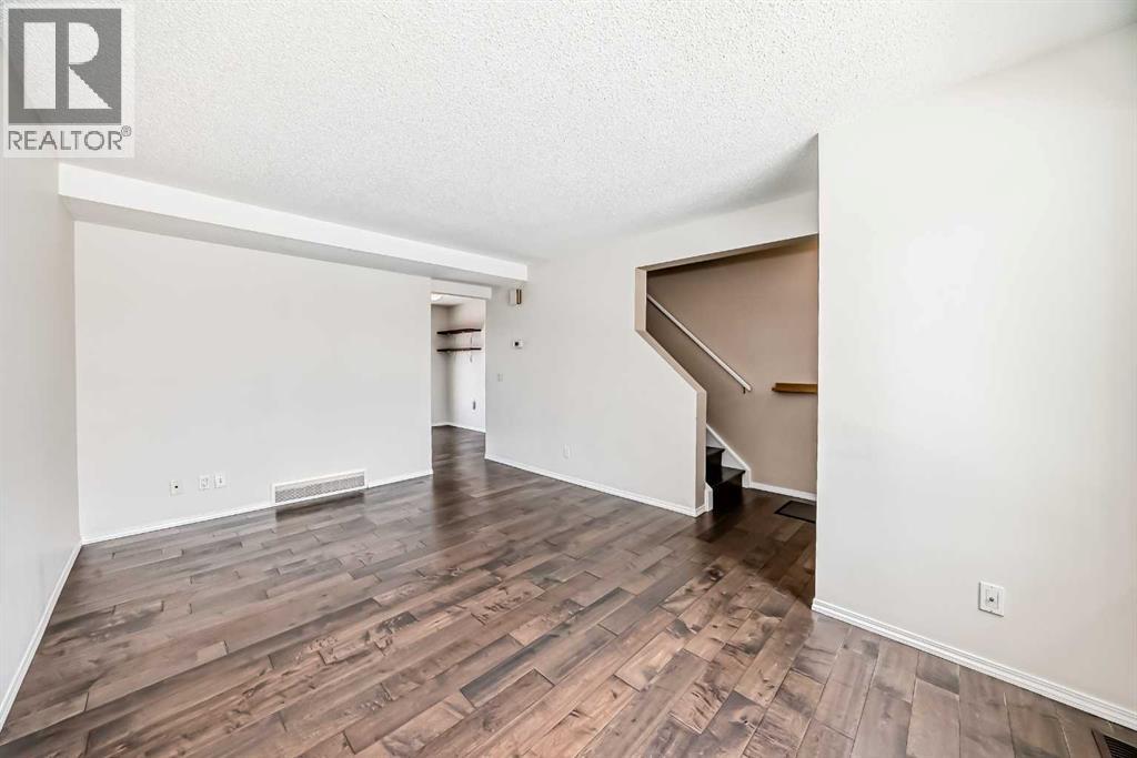 Single Family House for Sale in    Street SW Glenbrook Calgary 