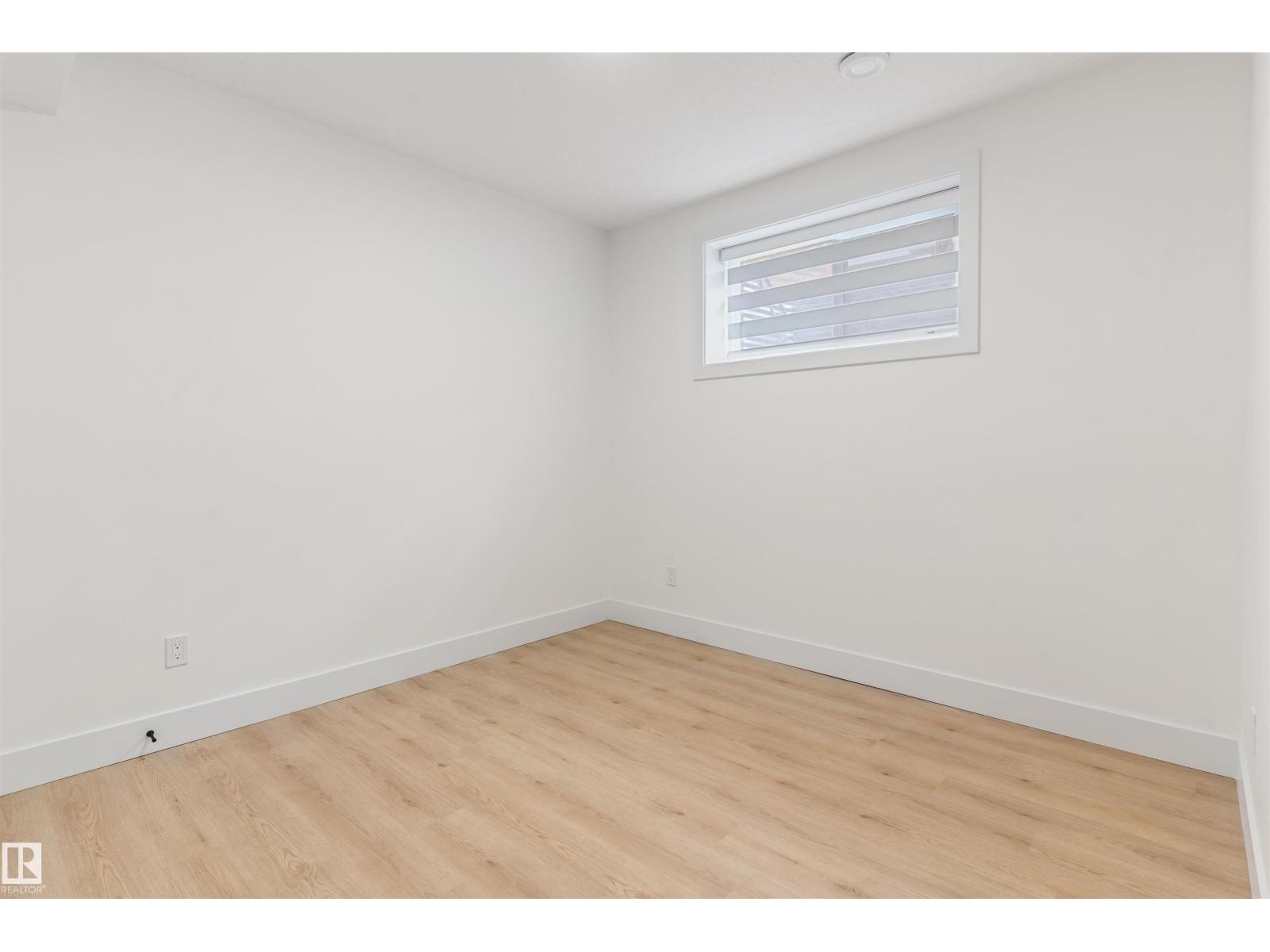 Photo 39 of 2033 Ware Rd Nw, Edmonton AB
