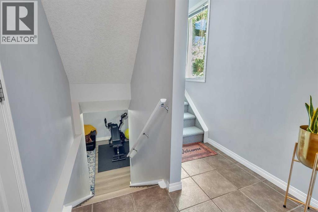 Photo 4 of 99 Copperfield Court Se, Calgary AB