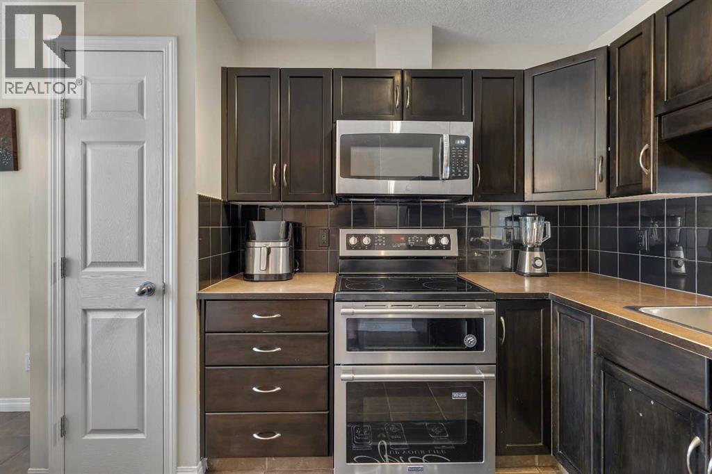 Photo 20 of 99 Copperfield Court Se, Calgary AB