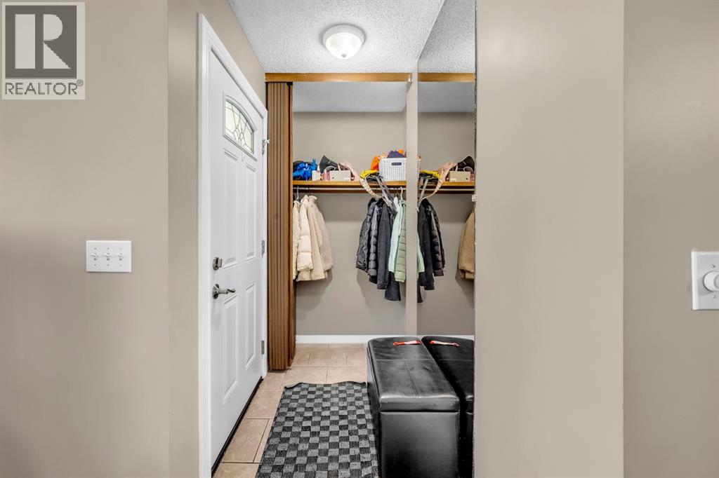 Photo 5 of 2417 3500 Varsity Drive Nw, Calgary AB