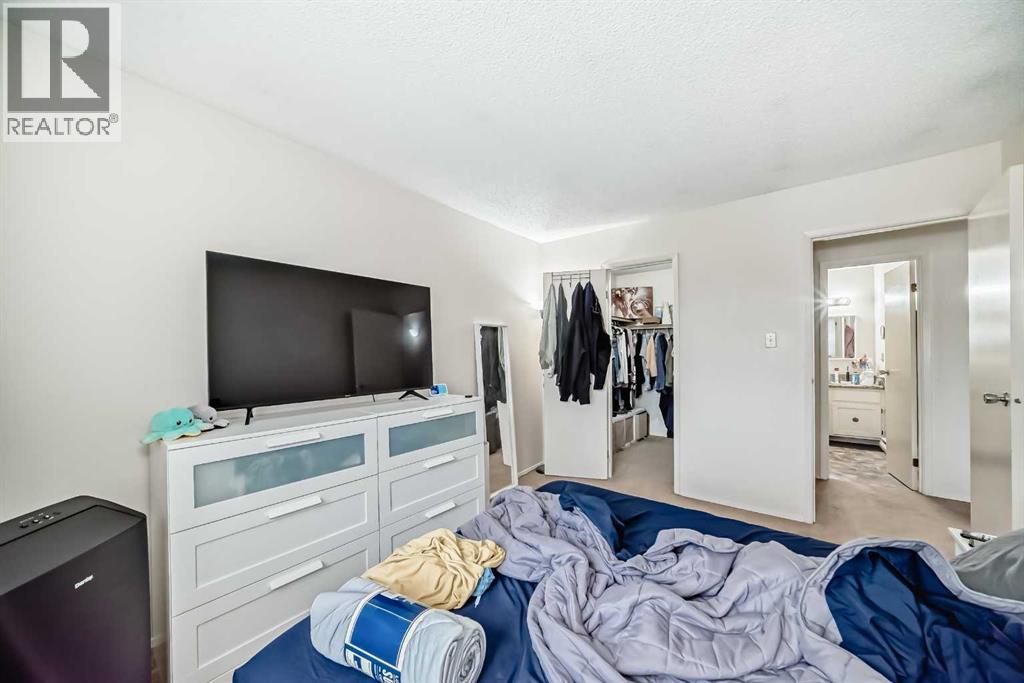 Photo 24 of 7312 315 Southampton Drive, Calgary AB