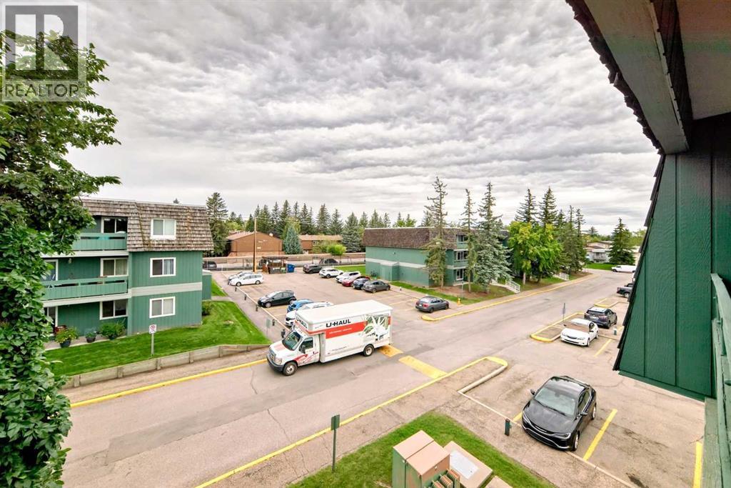 Photo 20 of 7312 315 Southampton Drive, Calgary AB