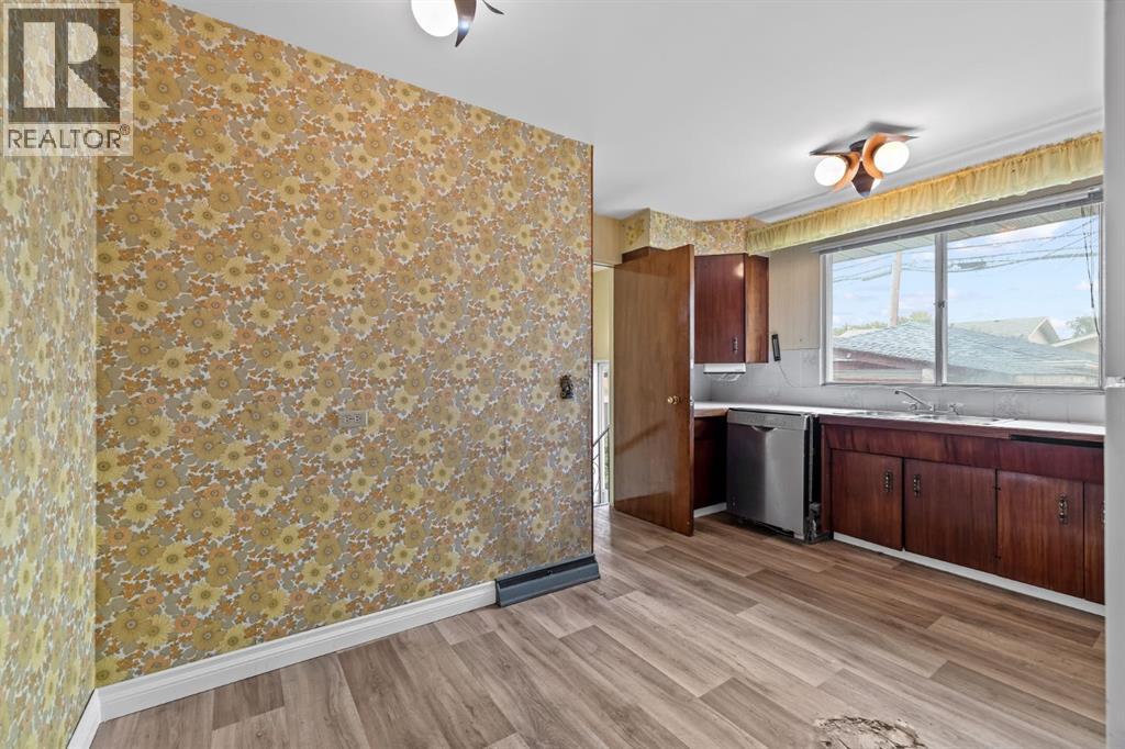 Single Family House Bungalow for Sale in   Street NE Mayland Heights Calgary 