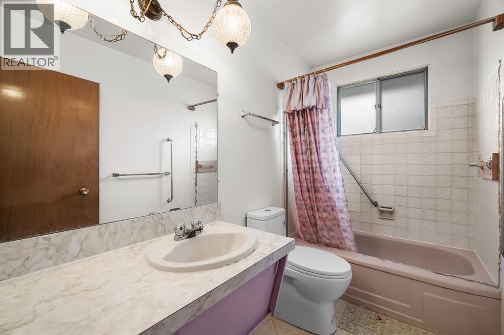 Single Family House Bungalow for Sale in   Street NE Mayland Heights Calgary 
