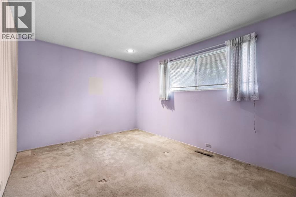 Single Family House Bungalow for Sale in   Street NE Mayland Heights Calgary 