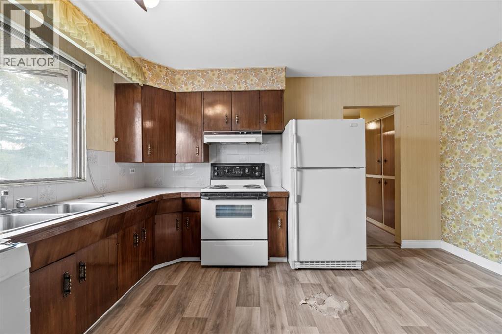 Single Family House Bungalow for Sale in   Street NE Mayland Heights Calgary 