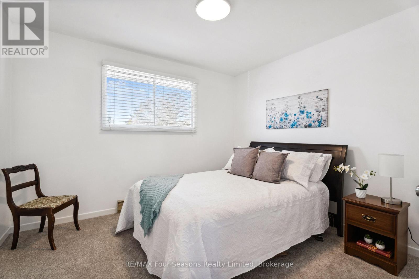 Photo 16 of 46 Erie Street, Collingwood ON