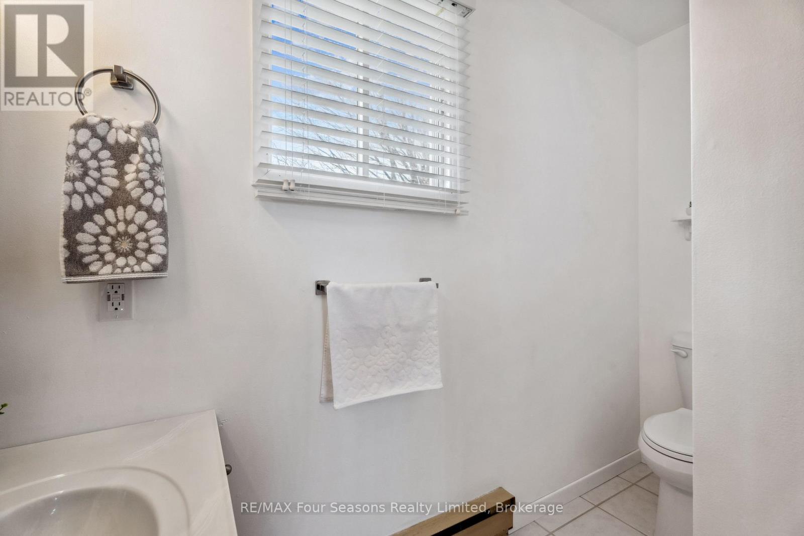 Photo 20 of 46 Erie Street, Collingwood ON