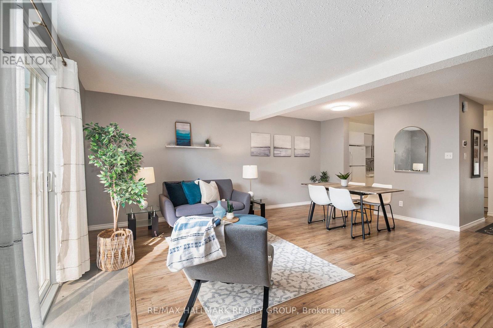 Photo 7 of 67 453 Sandhamn Private, Ottawa ON