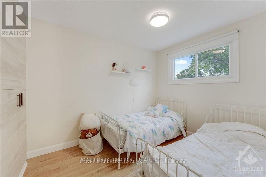 Photo 16 of 29 Courtney Road, Ottawa ON