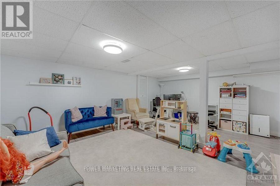 Photo 19 of 29 Courtney Road, Ottawa ON