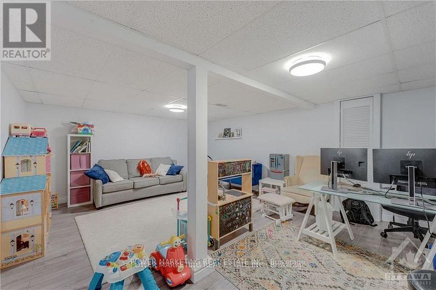 Photo 22 of 29 Courtney Road, Ottawa ON