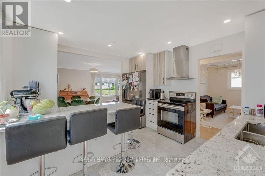 Photo 9 of 29 Courtney Road, Ottawa ON