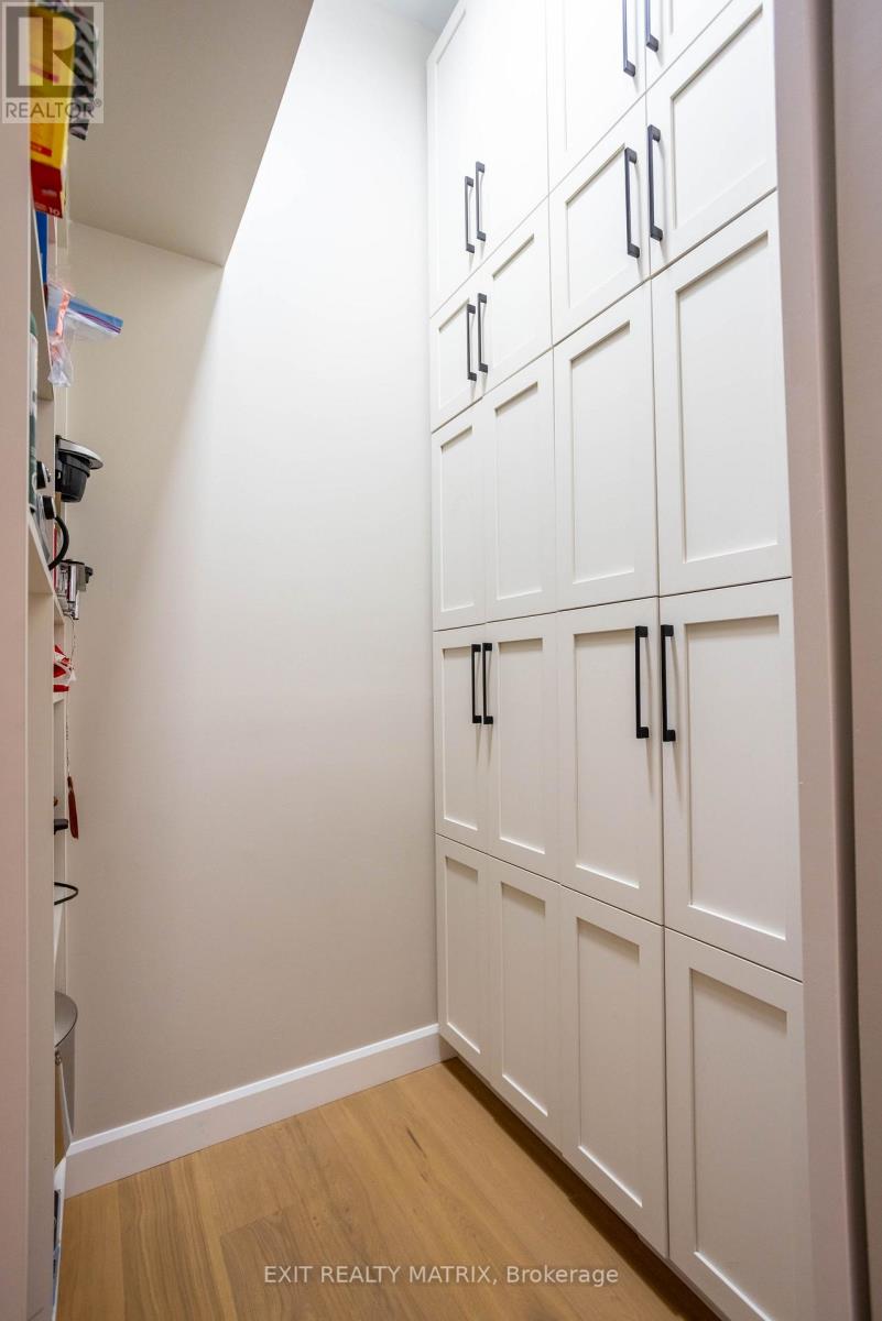 Photo 5 of 2418 Rideau Road, Ottawa ON