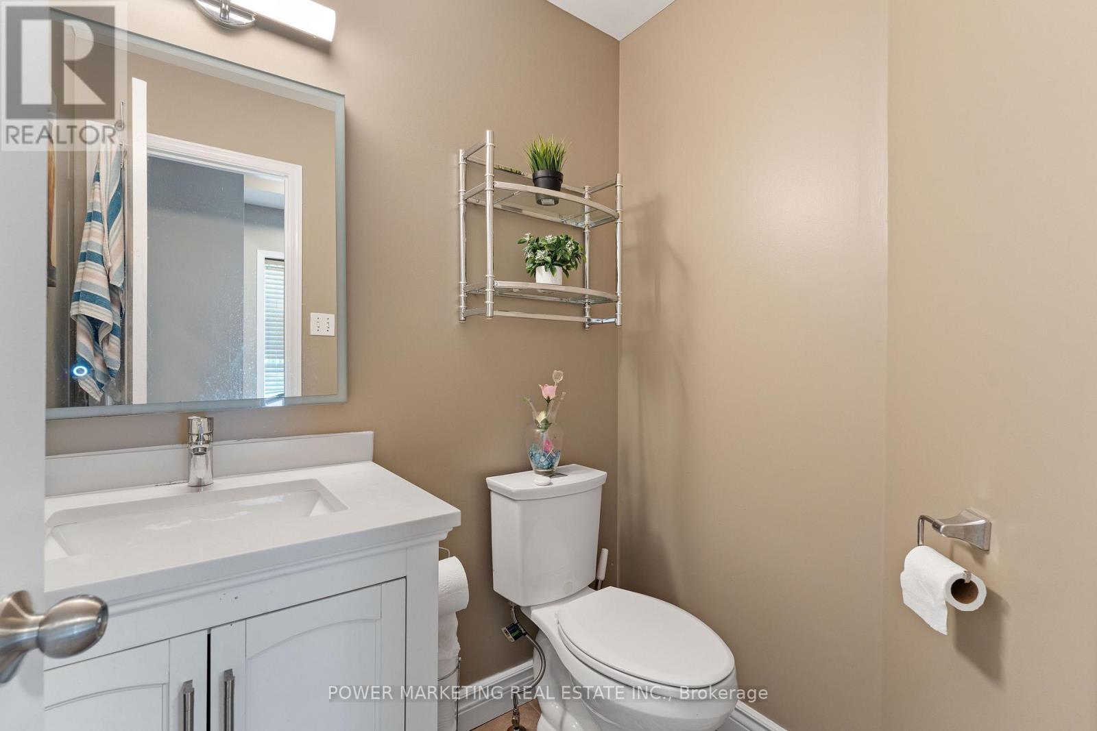 Photo 13 of 2316 Longwater Street, Ottawa ON