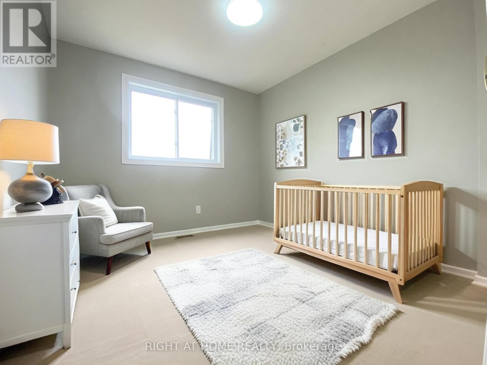 Photo 4 of 271 Ridgepark Private, Ottawa ON