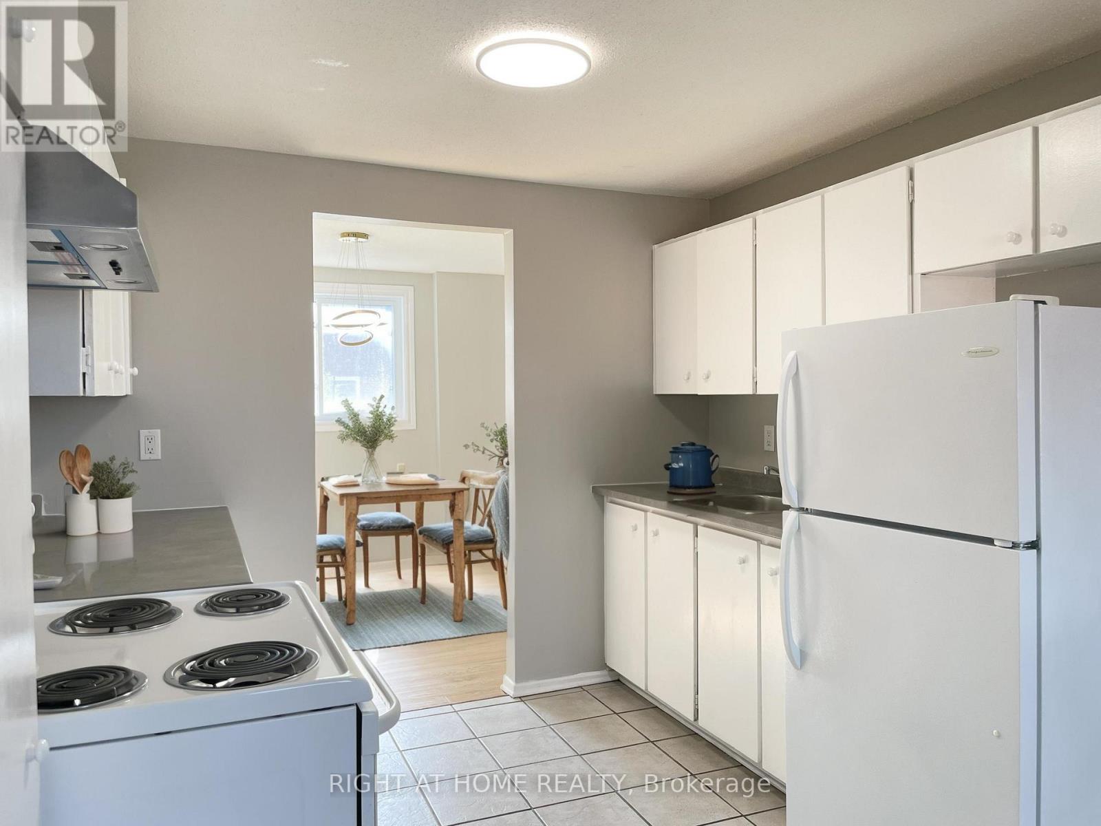 Photo 16 of 271 Ridgepark Private, Ottawa ON