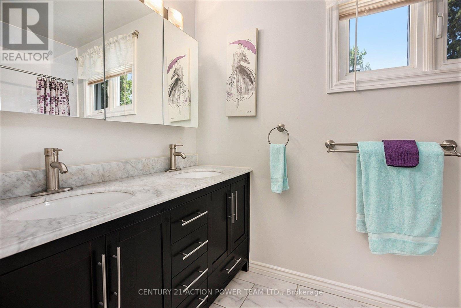 Photo 29 of 1358 Turner Crescent, Ottawa ON