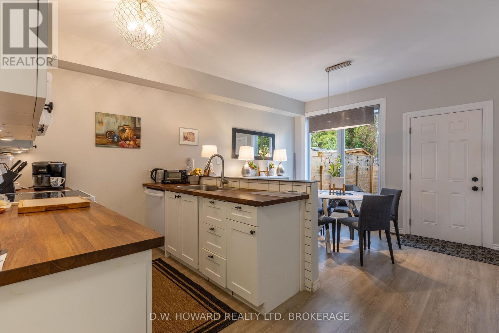 Photo 9 of 199 Cambridge Road E, Fort Erie ON