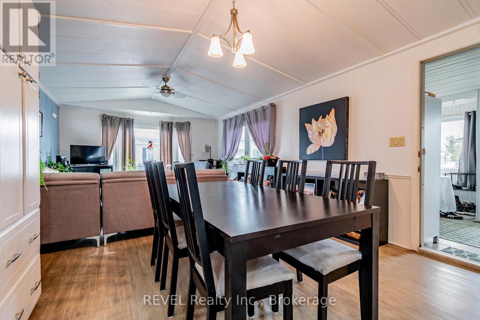 Photo 11 of 115 3033 Townline Road, Fort Erie ON