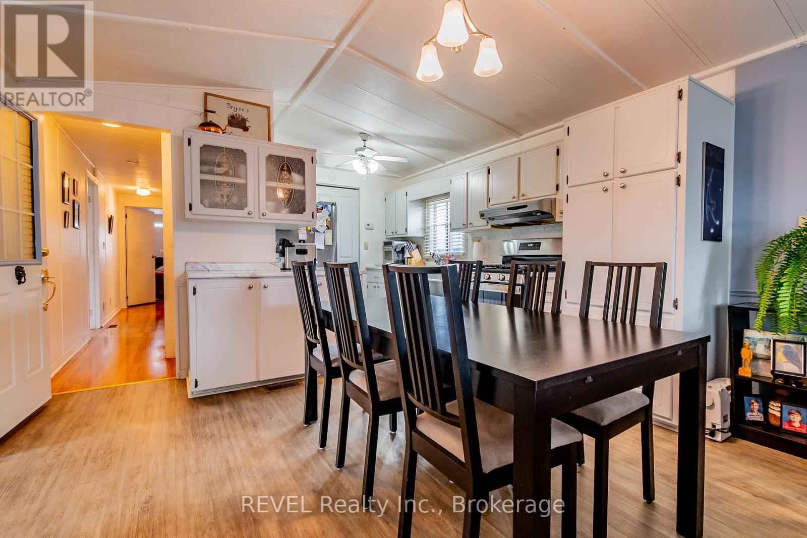 Photo 15 of 115 3033 Townline Road, Fort Erie ON