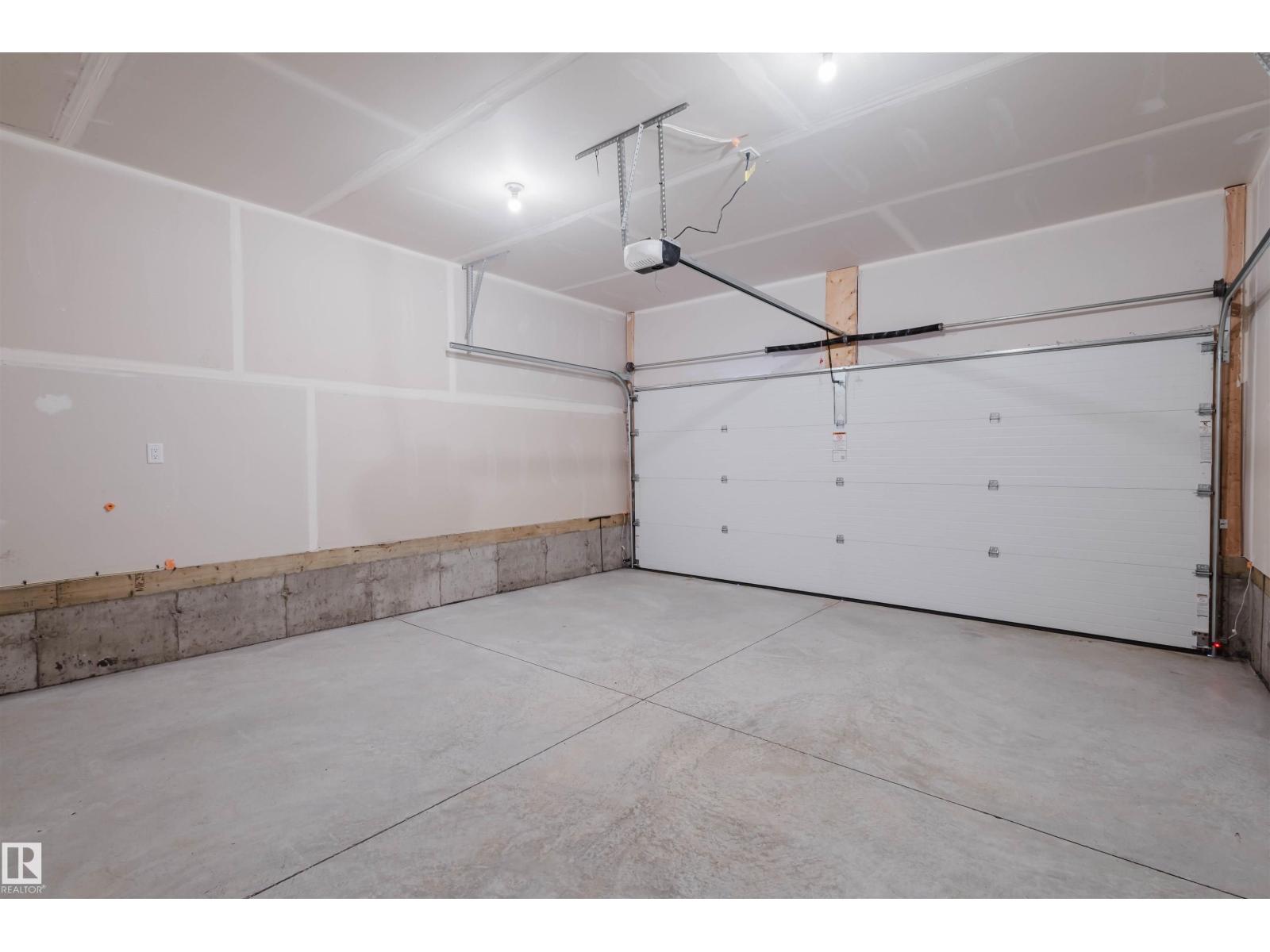 Photo 36 of 427 32 St Sw, Edmonton AB