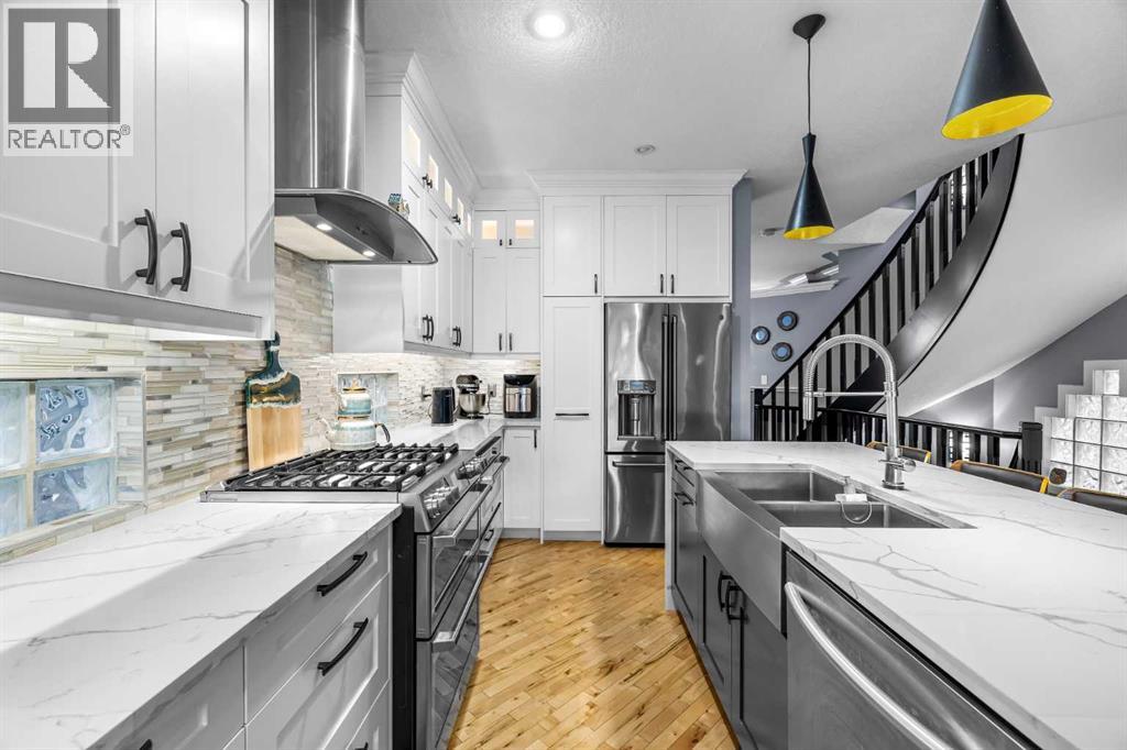 Single Family House for Sale in   Avenue NW West Hillhurst Calgary 