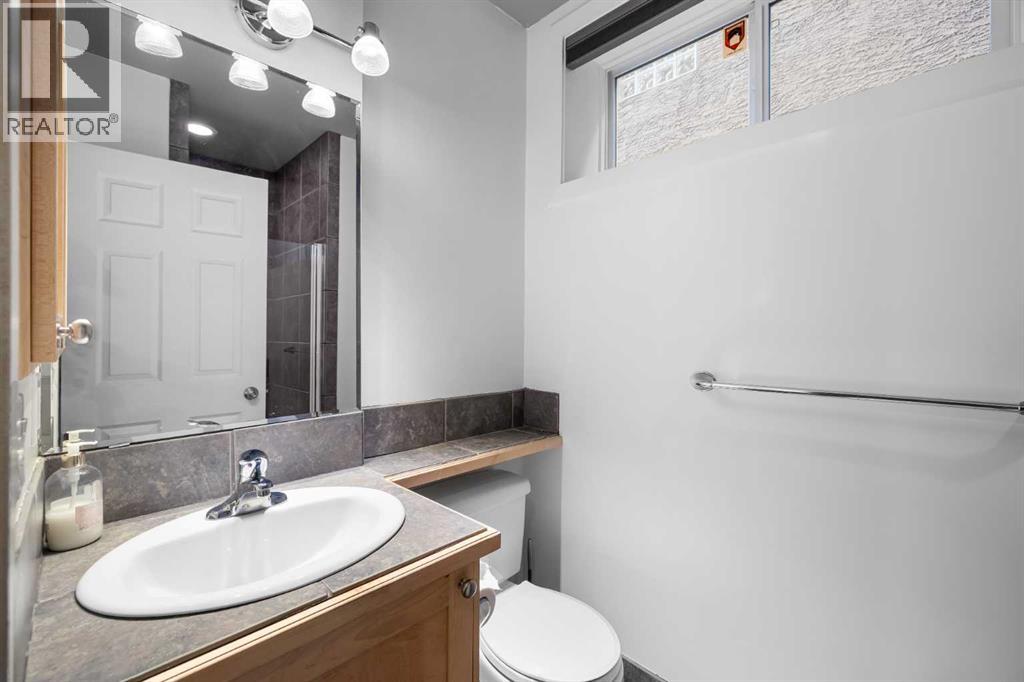 Single Family House for Sale in   Avenue NW West Hillhurst Calgary 