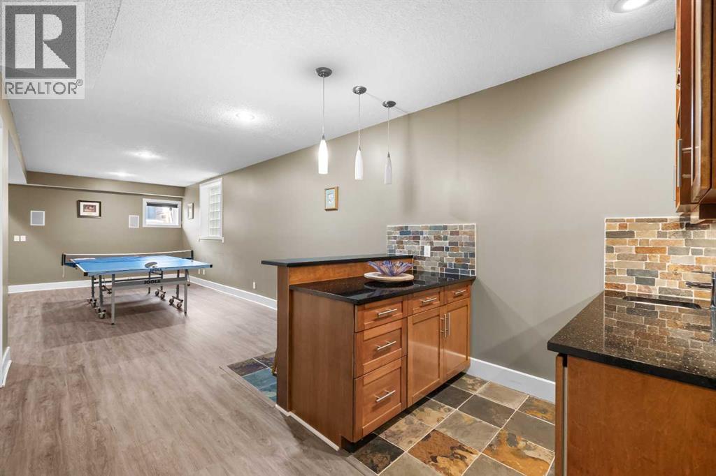 Single Family House for Sale in   Avenue NW West Hillhurst Calgary 