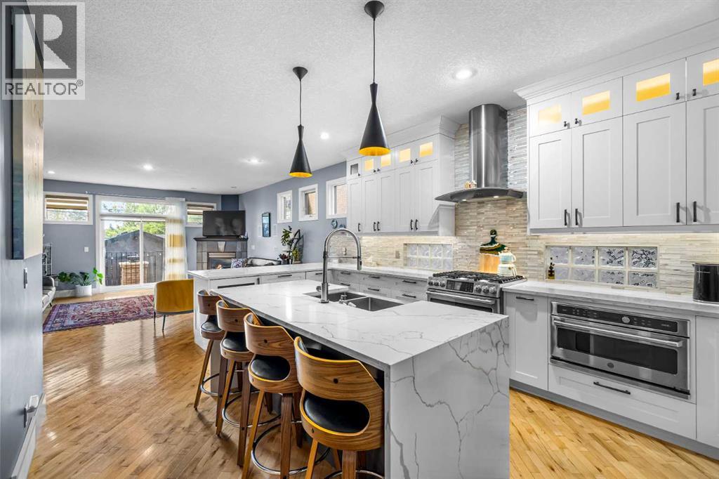 Single Family House for Sale in   Avenue NW West Hillhurst Calgary 