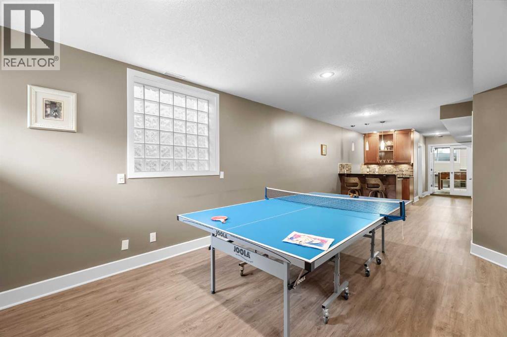 Single Family House for Sale in   Avenue NW West Hillhurst Calgary 