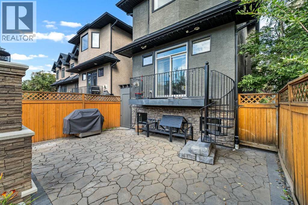Single Family House for Sale in   Avenue NW West Hillhurst Calgary 