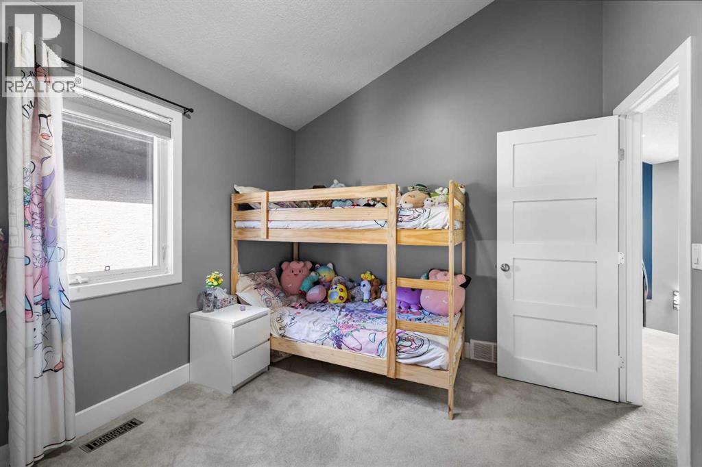 Single Family House for Sale in   Avenue NW West Hillhurst Calgary 