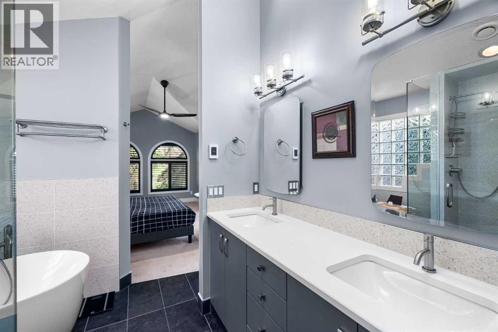 Single Family House for Sale in   Avenue NW West Hillhurst Calgary 