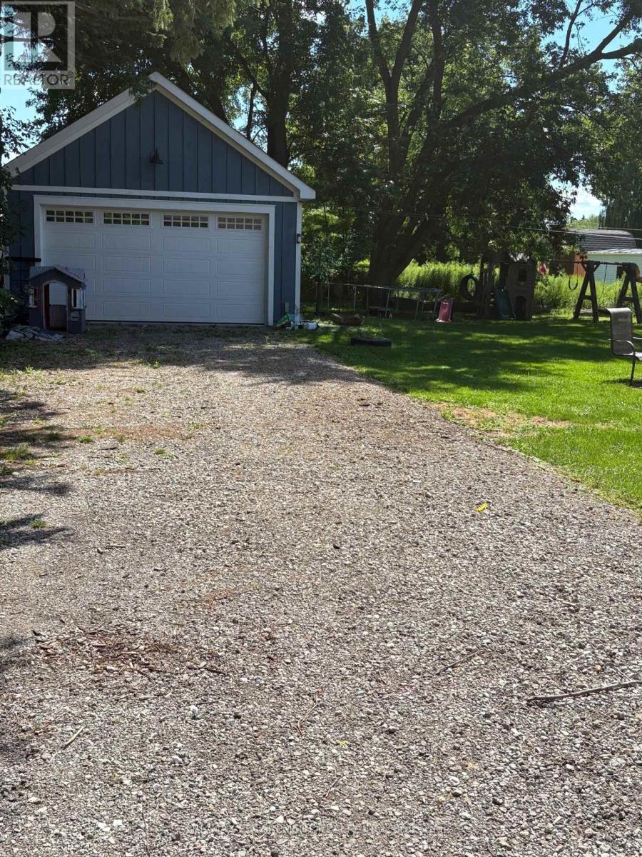 Photo 48 of 723 Glancaster Road, Hamilton ON